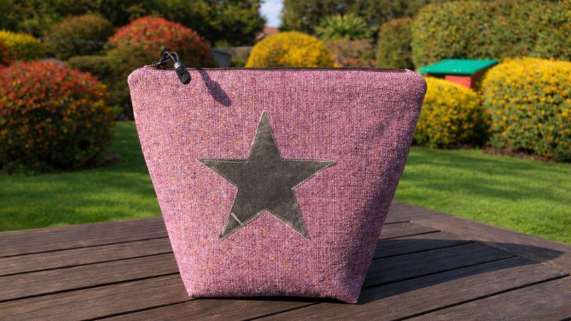 Sewing : Flat Bottomed Zipper Pouch - Part 2