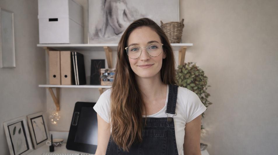 Photo of Charlotte Oakley